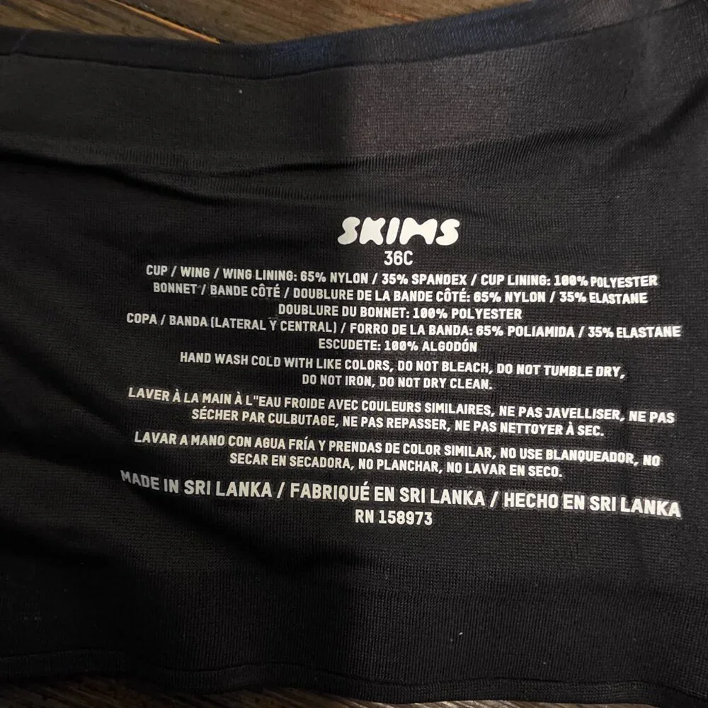 Skims Smoothing Intimates UNLINED MINIMIZER BRA NWT Black 36C - Picture 13 of 13